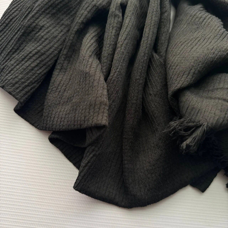 شال پفکی زنانه کد 785 مناسب استفاده روزمره، بدون آبرفت و چروک، قواره 193x65 سانت